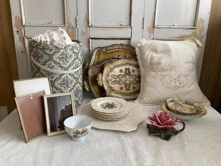 Brocante ton - dienblaadjes - kussen - gebakstel - pindastel, Antiek en Kunst, Curiosa en Brocante, Ophalen of Verzenden