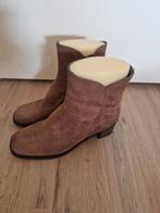 Bruine Suede Enkellaarsjes - Maat 41, Onbekend, Ophalen of Verzenden, Zo goed als nieuw, Bruin