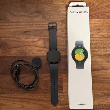 Samsung Galaxy Watch 5 | 40mm | Zwart beschikbaar voor biedingen