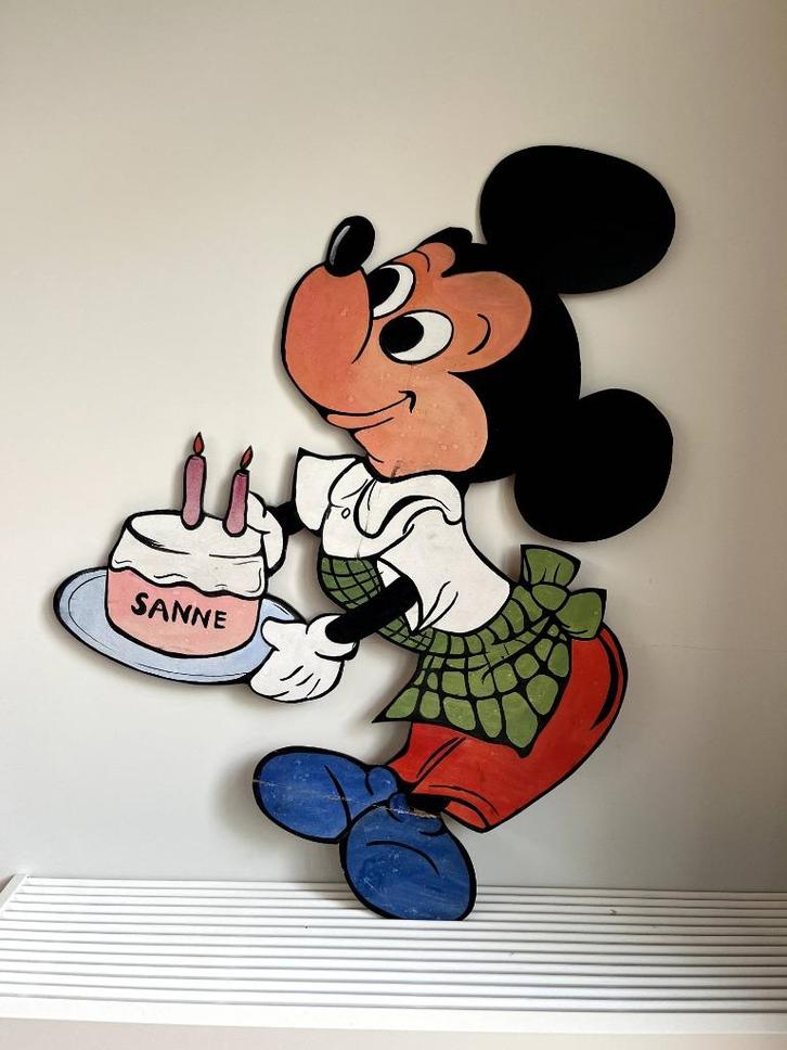 Mickey Mouse met 2 jaar Sanne taart (65 x 85cm), Verzamelen, Disney, Beeldje of Figuurtje, Mickey Mouse, Ophalen