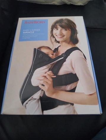 👉 BabyBjorn baby carrier in doos met boekjes beschikbaar voor biedingen