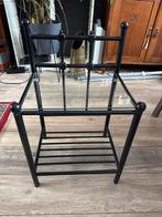 Metalen nachtkastje met glazen blad, Minder dan 55 cm, Gebruikt, Metaal of Aluminium, Vierkant