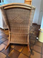 Rotan schommelstoel, Huis en Inrichting, Stoelen, Ophalen, Zo goed als nieuw, Bruin, Eén