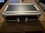 Innox doubledoor flightcase 2U, 23 cm met stroomvoorziening, Ophalen of Verzenden, Gebruikt, Overige instrumenten, Flightcase
