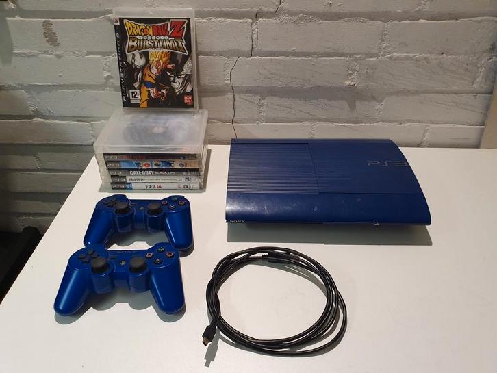 PlayStation 3 SuperSlim Azurite Blue + 2 Controllers & Games, Spelcomputers en Games, Spelcomputers | Sony PlayStation 3, Zo goed als nieuw
