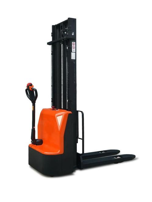 Gezocht stapelaar gebruikt, Zakelijke goederen, Machines en Bouw | Heftrucks en Intern transport, Heftruck, 1000 tot 2000 kg, Ophalen