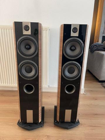 Focal chorus 816V vloerstaande zuilen speakers zeer netjes beschikbaar voor biedingen