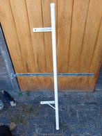 metalen stang met muursteun  bv kapstok, Gebruikt, Minder dan 100 cm, Metaal, Ophalen
