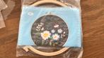 Compleet pakket bloemen borduren 610 , verschillende steken, Ophalen of Verzenden, Zo goed als nieuw, Borduurpakket