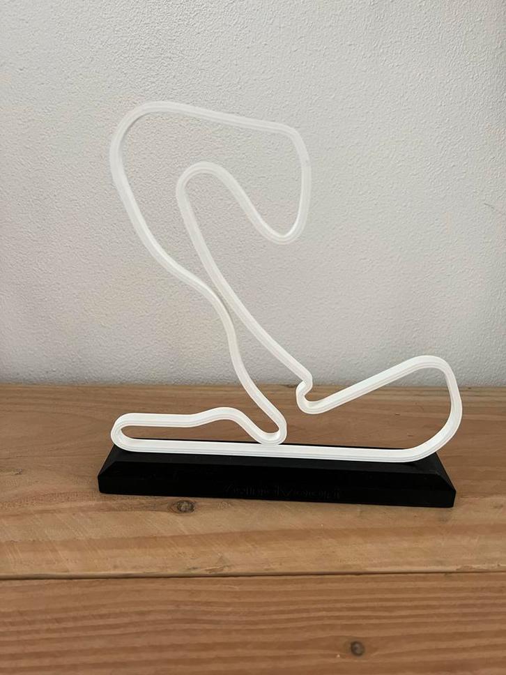 F1 circuit zandvoort op standaard, Verzamelen, Automerken, Motoren en Formule 1, Nieuw, Ophalen of Verzenden