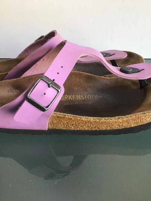 GRATIS VERZENDEN | BIRKENSTOCK Gizeh roze slippers 39, Kleding | Dames, Schoenen, Zo goed als nieuw, Slippers, Roze, Verzenden