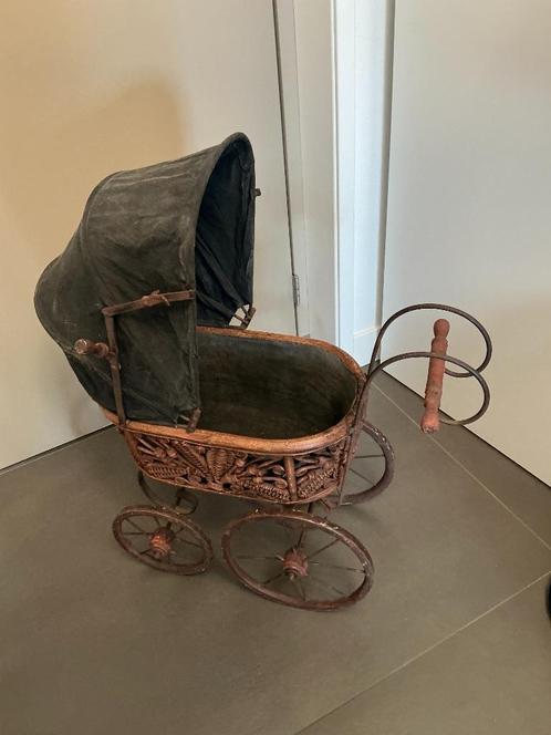 poppenwagen , antiek, Victoriaanse stijl, begin jaren 1900, Antiek en Kunst, Curiosa en Brocante, Ophalen