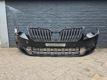 Voorbumper 4x pdc kls Skoda Superb 3 3V bj 2016-2019 beschikbaar voor biedingen