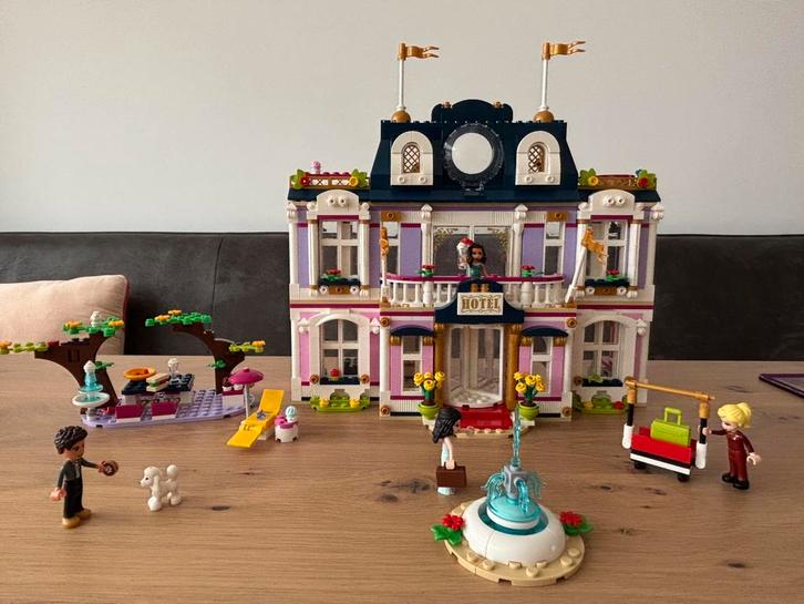 Lego friends hotel 41684, Kinderen en Baby's, Speelgoed | Duplo en Lego, Zo goed als nieuw, Lego, Complete set, Ophalen