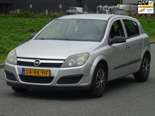 Opel Astra 1.6 Essentia NAP/AIRCO/CRUISE/APK, Auto's, Opel, Bedrijf, Te koop, Astra, ABS, Airbags, Airconditioning, Centrale vergrendeling
