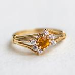 Vintage 9K gouden cluster ring met gele saffier & cz - 17,5, Ophalen of Verzenden, Zo goed als nieuw, 17 tot 18, Met edelsteen