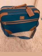Te koop, Style merk reistas/handbaggage/schoudertas ., Sieraden, Tassen en Uiterlijk, Koffers, Hard kunststof, 45 tot 55 cm, Zo goed als nieuw