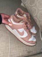 Roze Nike Dunk Low Sneakers, Kleding | Dames, Schoenen, Nike, Ophalen of Verzenden, Roze, Sneakers of Gympen