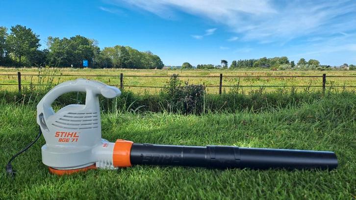 Stihl BGE 71 elektrische bladblazer, Tuin en Terras, Bladblazers, Nieuw, Handgedragen, Elektrisch, Ophalen of Verzenden