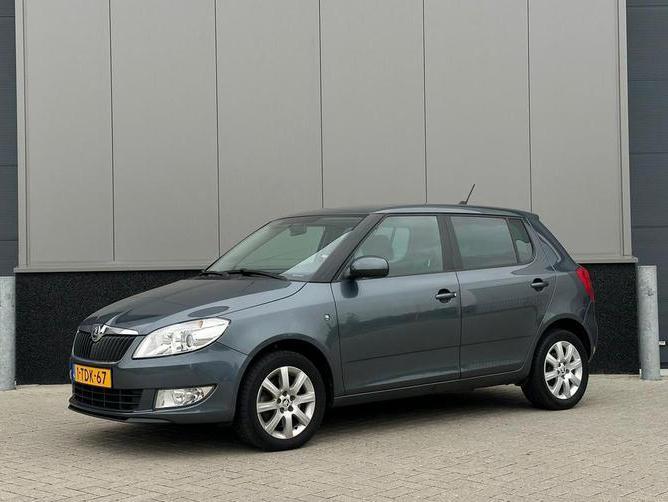 Skoda Fabia 1.2 TSI - Aut - 1e eig. - Dealer ond - Cruise, Auto's, Skoda, Bedrijf, Fabia, ABS, Airbags, Airconditioning, Alarm