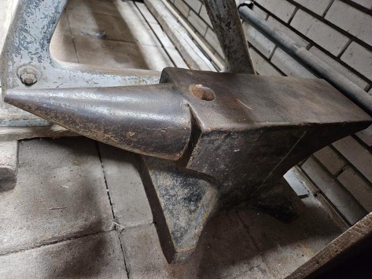 Aambeeld (zwaar), Doe-het-zelf en Verbouw, Gereedschap | Handgereedschap, Gebruikt, Ophalen