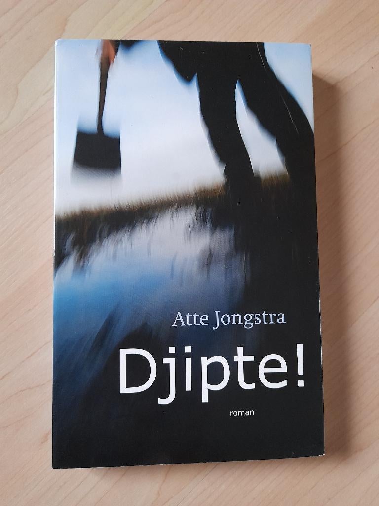 DJIPTE! Atte Jongstra friestalig, Ophalen of Verzenden, Zo goed als nieuw