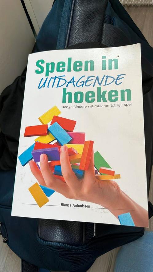 Bianca Antonissen - Spelen in uitdagende hoeken, Boeken, Schoolboeken, Gelezen, Nederlands, Overige niveaus, Ophalen of Verzenden