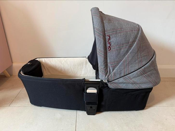 Nuna Mixx Next Ellis Carry Cot, Kinderen en Baby's, Kinderwagens en Combinaties, Zo goed als nieuw, Kinderwagen, Overige merken