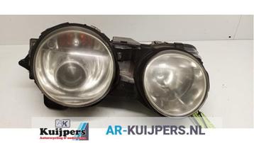Koplamp rechts van een Jaguar S-Type beschikbaar voor biedingen
