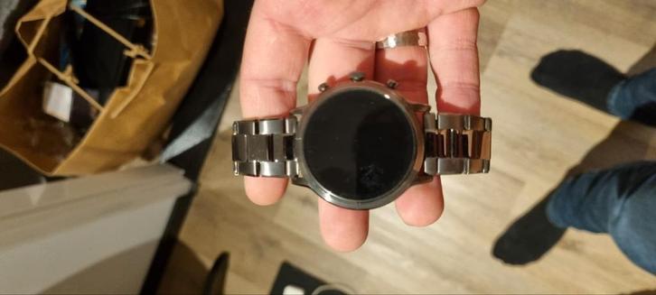 Fossil smartwatch te koop!, Sieraden, Tassen en Uiterlijk, Smartwatches, Zo goed als nieuw, Android, Zwart, Ophalen