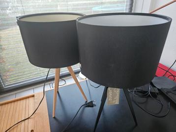 Zuiver tafellampen beschikbaar voor biedingen