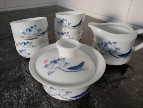 !! 💙 Japans Theeservies 🤍 !!, Huis en Inrichting, Keuken | Servies, Zo goed als nieuw, Kop(pen) en/of Schotel(s), Overige stijlen
