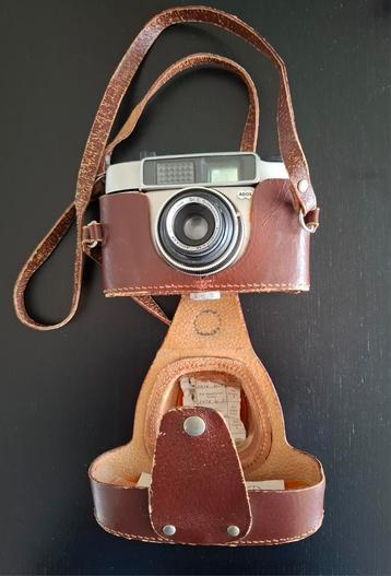 ADOX camera met leren tas beschikbaar voor biedingen