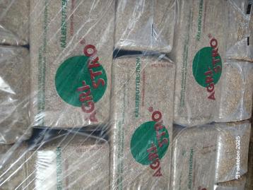 Gehakseld Tarwe Stro  beschikbaar voor biedingen