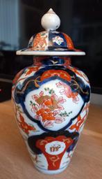 Mooie oosterse Imari dekselvaas, Antiek en Kunst, Ophalen of Verzenden
