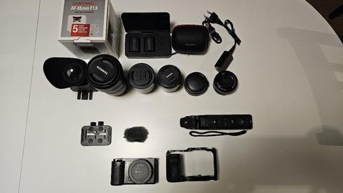 Sony ZV-E10 Compleet met Accessoires en Lenzen, Audio, Tv en Foto, Fotocamera's Digitaal, Zo goed als nieuw, Compact, Sony, Geen optische zoom