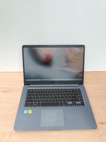 Zeer nette Asus Laptop Vivobook S15  beschikbaar voor biedingen
