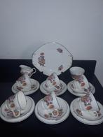 Engels 6pers thee&gebakstel met bloemdecor, Antiek en Kunst, Antiek | Servies los, Verzenden