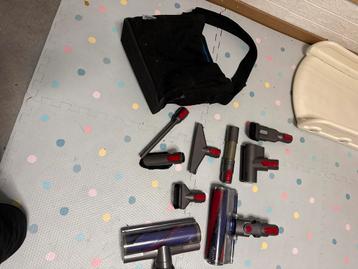 Dyson Onderdelen + Originele Tas beschikbaar voor biedingen