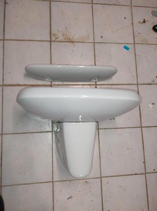 Vintage wastafel Sphinx incl planchet & zuil, blauw/grijs, Doe-het-zelf en Verbouw, Sanitair, Gebruikt, Wastafel, Steen, Ophalen of Verzenden