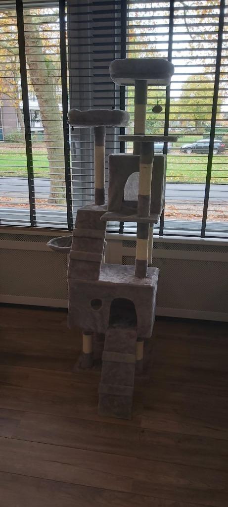 nieuwe krappaal 180cm hoog en 80cm breed 80cm diep, Dieren en Toebehoren, Katten-accessoires, Nieuw, Ophalen