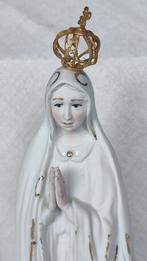 1123 Beeld van O.L.Vrouw van Fatima - NECA porselein, Verzamelen, Religie, Ophalen of Verzenden, Zo goed als nieuw, Beeld(je)
