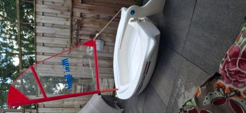 Zeilbootje miniyacht, Watersport en Boten, Zeilen en Zeiltoebehoren, Zo goed als nieuw, Overige typen, Ophalen of Verzenden