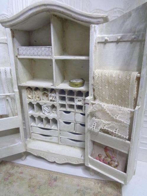 Exclusieve kast… Poppenhuis 1:12.. (Nr P110)*, Verzamelen, Poppenhuizen en Toebehoren, Nieuw, Poppenhuis, Ophalen of Verzenden