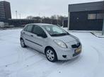 Toyota Yaris 1.3 VVTi Terra, Voorwielaandrijving, Stof, 4 cilinders, Elektrische ramen