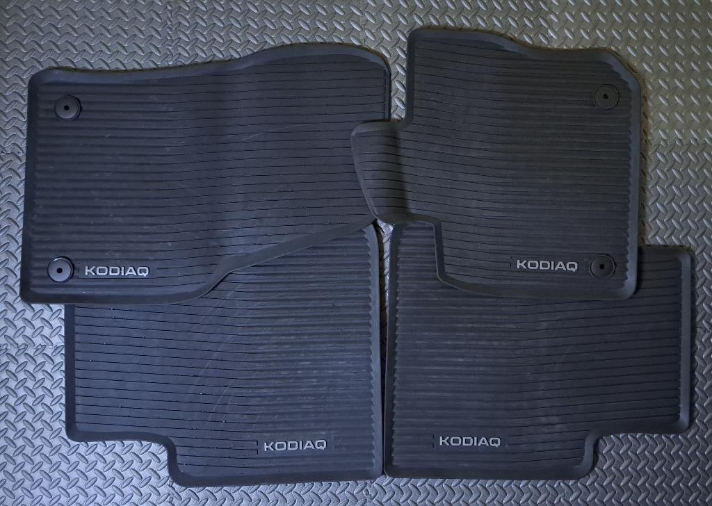 Rubberen automatten Škoda Kodiaq 2, Auto diversen, Automatten, Ophalen of Verzenden, Zo goed als nieuw, Zie website Skoda, Skoda