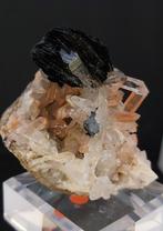 Hematietroos op quartz, Verzamelen, Mineralen en Fossielen, Ophalen of Verzenden