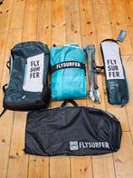 ZGAN (9,5uur) flysurfer sonic 4 10M + force 2 bar, Watersport en Boten, Kitesurfen, Geen board, Ophalen of Verzenden, Zo goed als nieuw