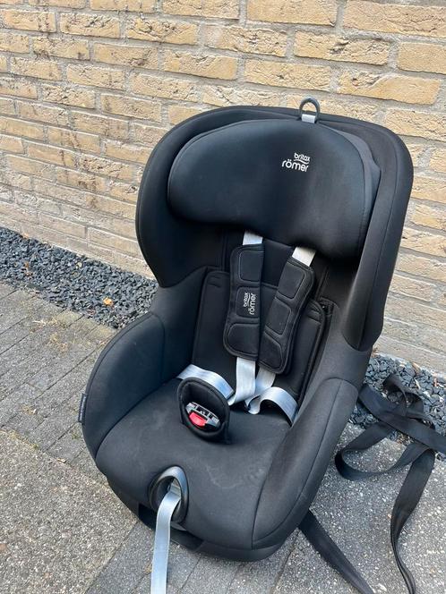 Britax Römer Trifix 2 i-size, Kinderen en Baby's, Autostoeltjes, Zo goed als nieuw, Romer, 15 t/m 36 kg, Isofix, Slaapstand, Zijbescherming