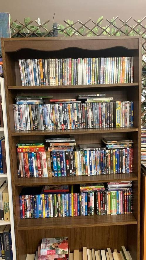 Circa 1000 dvd 75 euro, Cd's en Dvd's, Blu-ray, Zo goed als nieuw, Ophalen of Verzenden